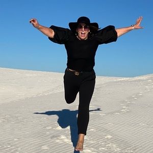 Meet your Posher, Cynthia